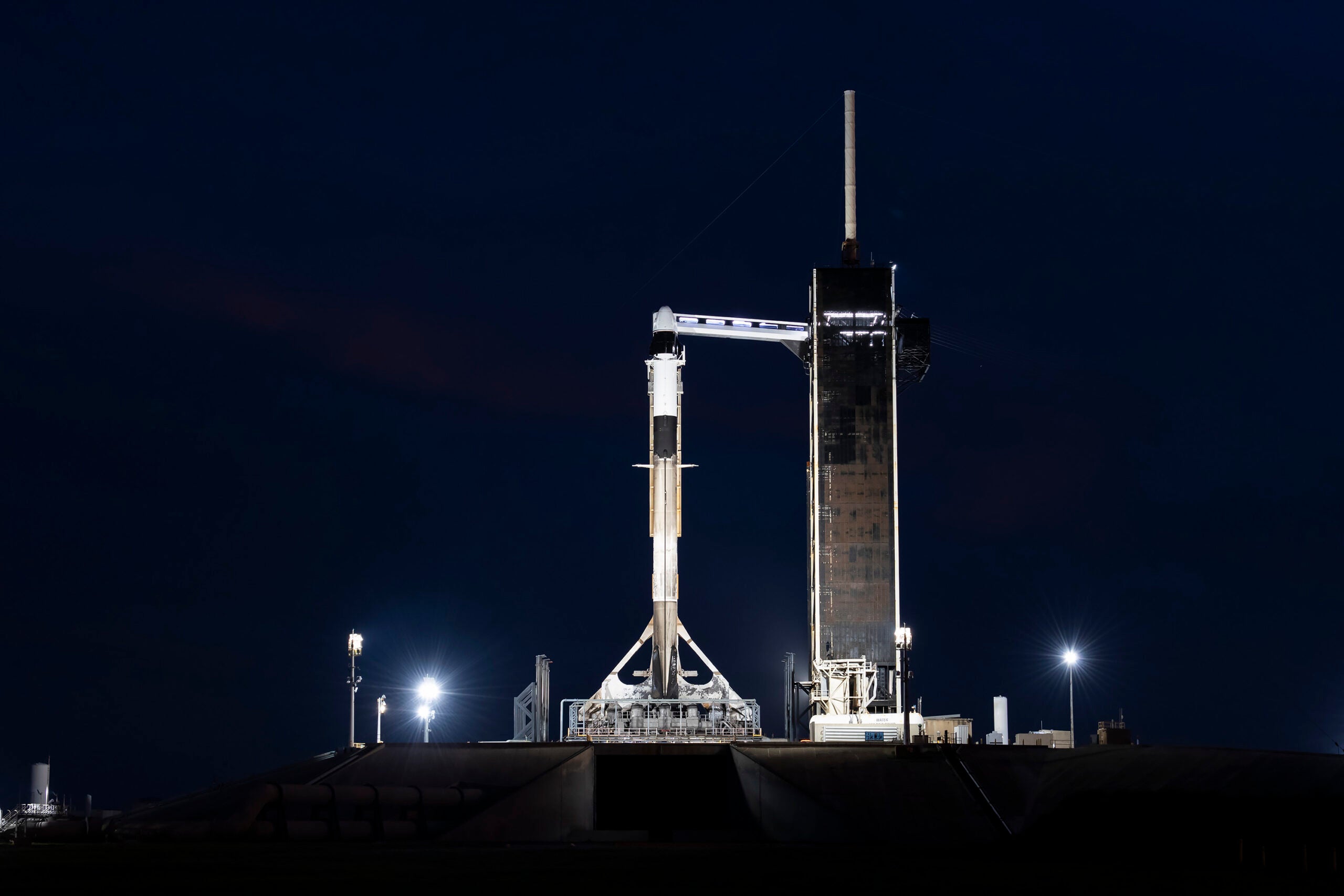 https://www.astronomy.com/uploads/2024/09/polaris-dawn-launchpad-scaled.jpg