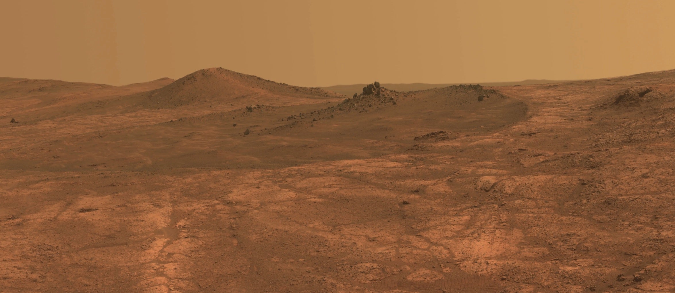 https://www.astronomy.com/uploads/2024/10/Martian-terain.jpg