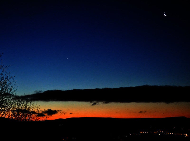 Venus and the crescent moon light up the early morning sky on Nov. 9