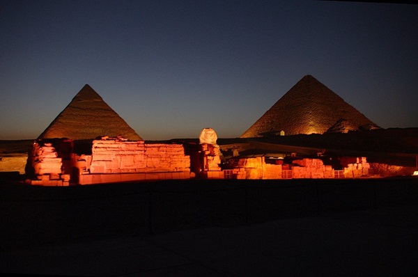 Are the Egyptian pyramids aligned with the stars?