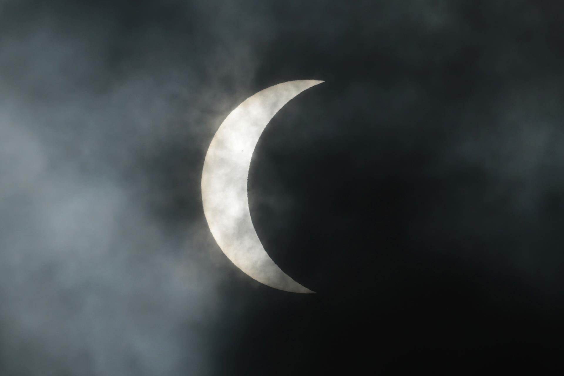 2024 solar eclipse dazzles North America